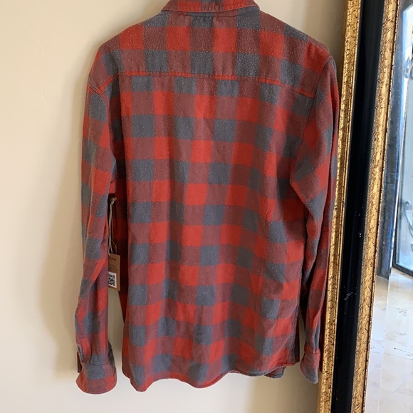 Free Nature Flannel  Shirt - Picture 2 of 3